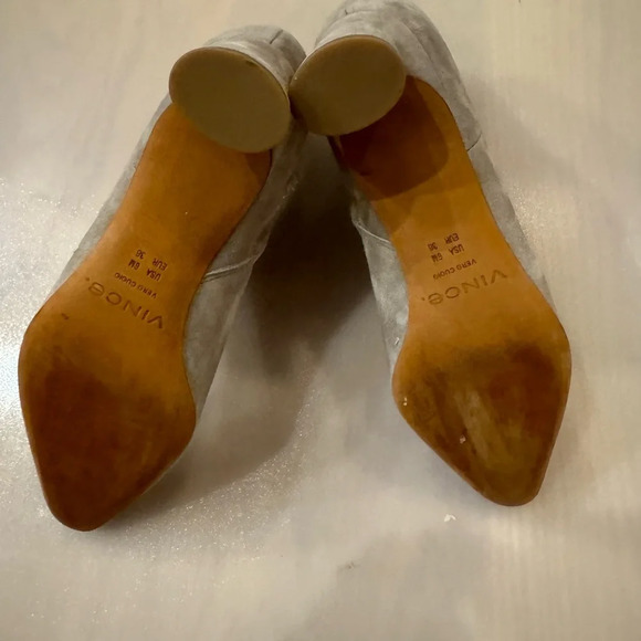 Vince Hilda Bootie Women’s size 6 Us in Woodsmoke Genuine Suede - Picture 4 of 7